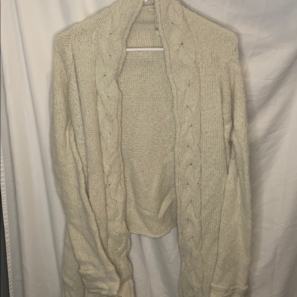 Women’s light beige Small 3/4 length Shaw